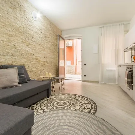 Apartment Via San Giacomo 10 *